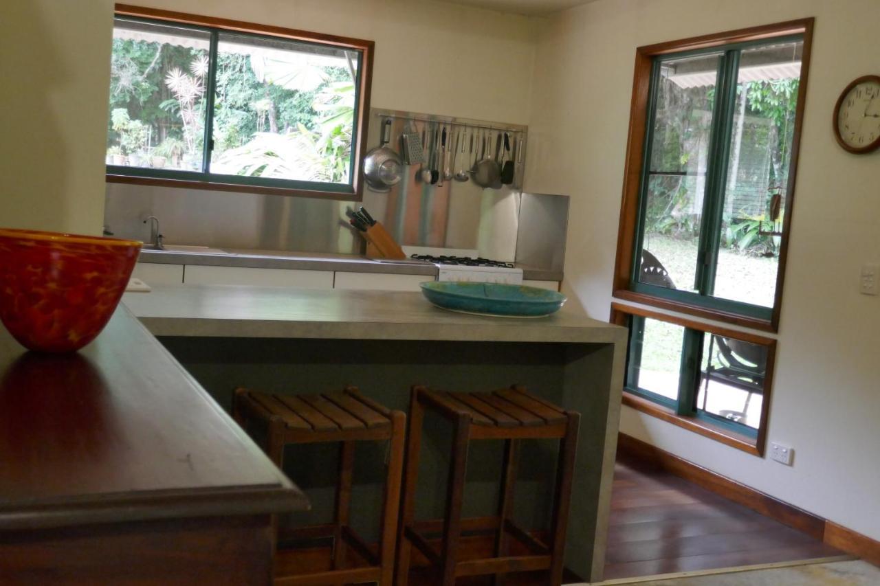 Fanpalm Creek Hideaway *